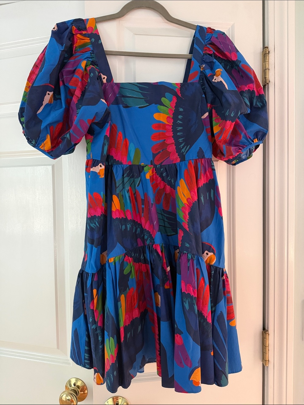 FARM Rio Blue Tropical Parrot Puff-Sleeve Mini Dress